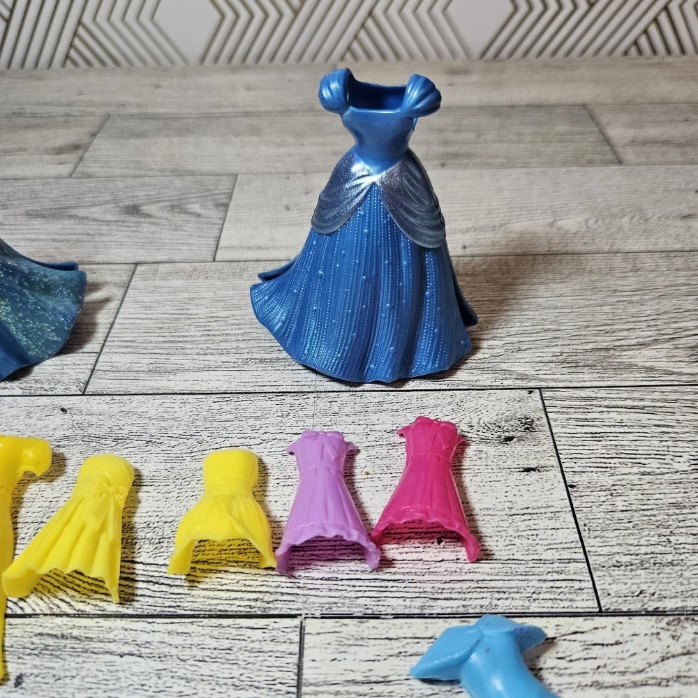 Princess Magic Clip Gowns & Other Clip On Clothes